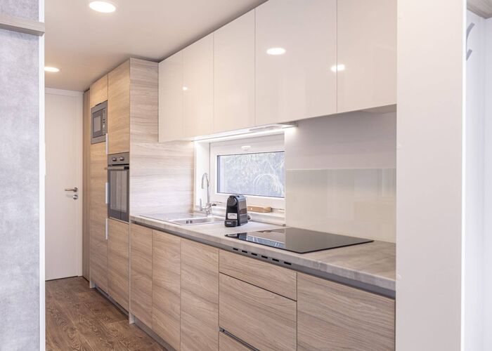 c gvk c aurora fta 0422 06 ax2zr1mjg4y9x4g