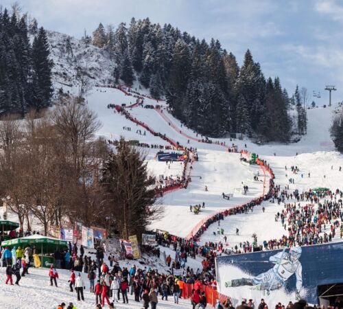 kitzbuehel hahnenkammrennen tirol werbung neusser peter kitzbuehel f8c499f4