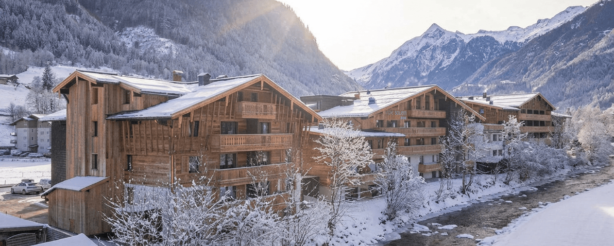 Nieuw 4 sterrenhotel aan de Kapruner Ache met uitzicht op de Kitzsteinhorn