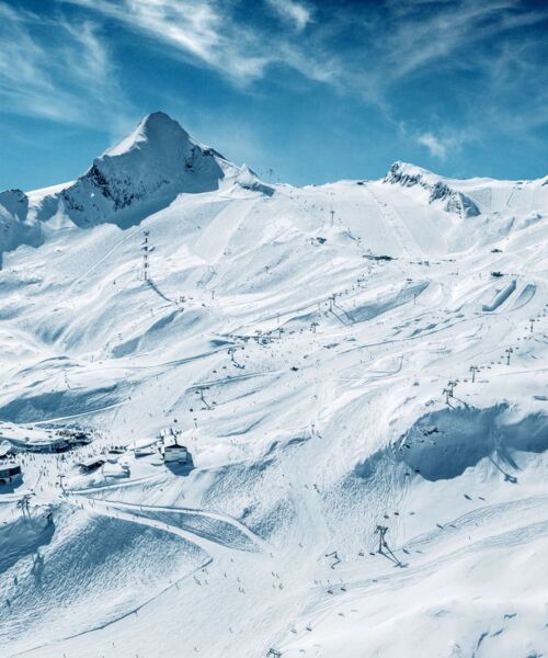 Kitzsteinhorn%20Gletscherskigebiet%20Panorama%20%28c%29%20Gletscherbahnen%20Kaprun%20AG a06a94a9