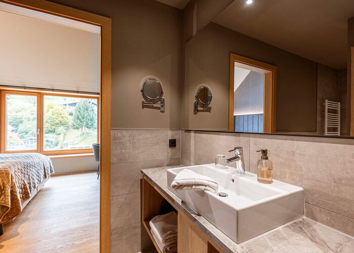 Montafon Suites Schruns   Bathroom