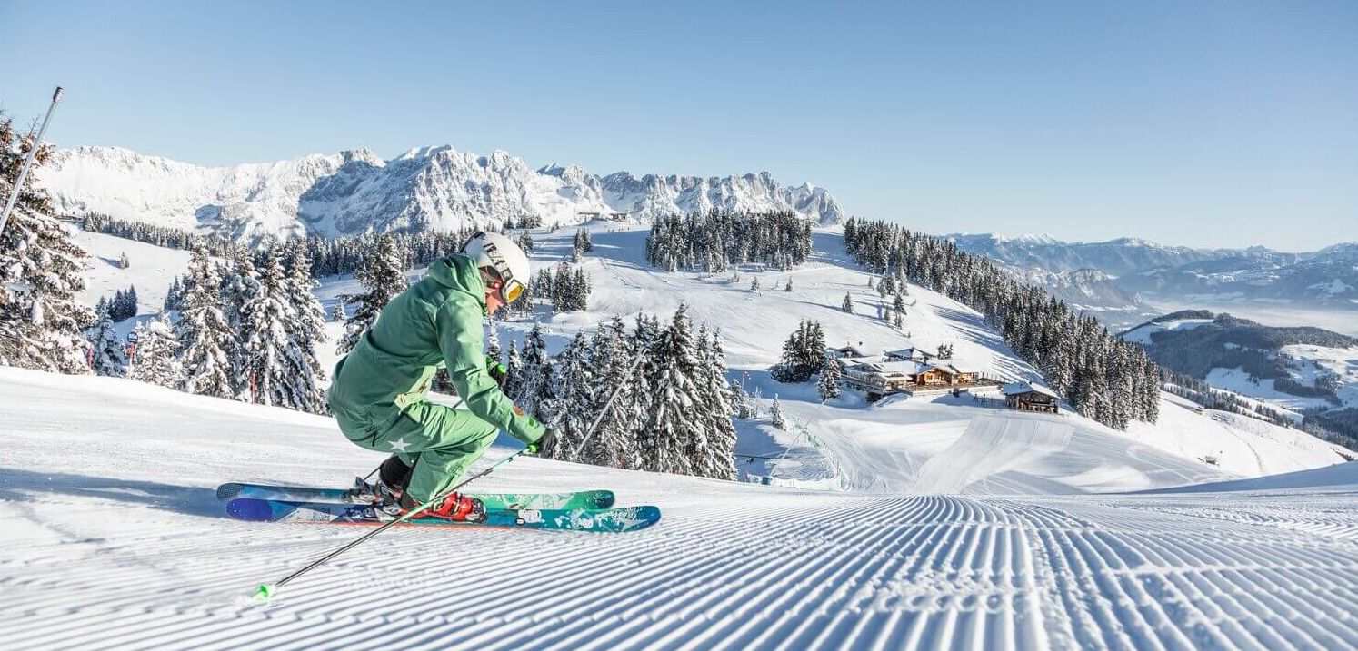 Skier on a freshly prepared run in the SkiWelt Wilder Kaiser Brixental