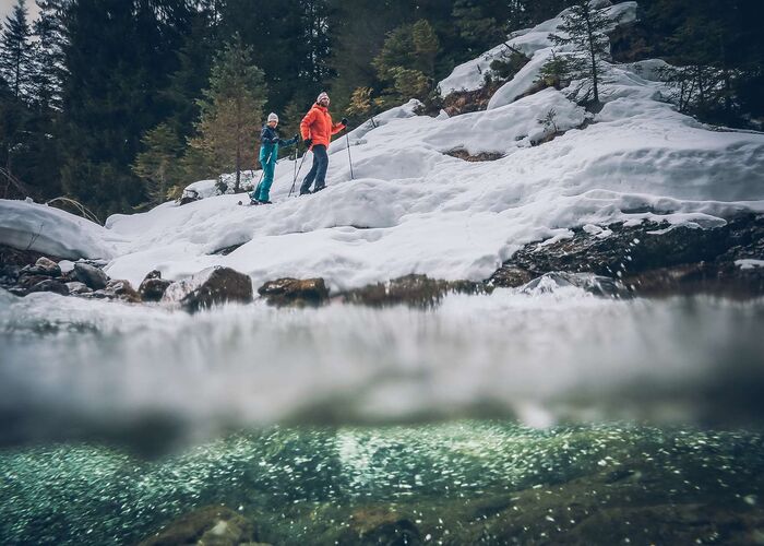 schneeschuhwandern c tza c jorda mit wasser 99rhs17k27wz0rh