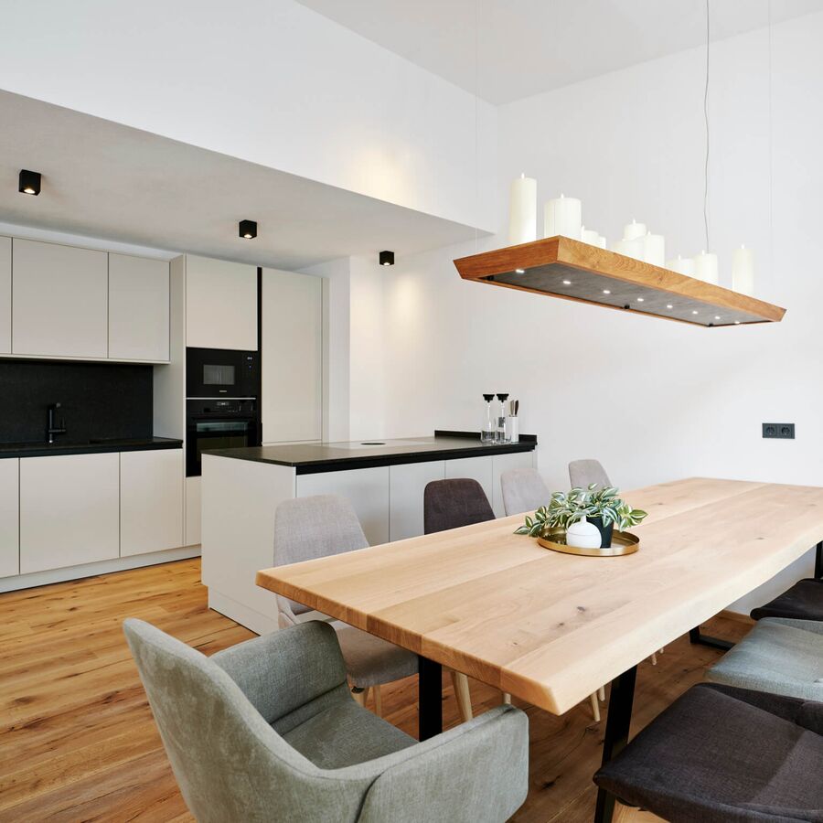 C christian horn alps resorts 2503 04