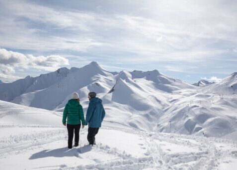 Sunset dinner © Kompredell Cable Car Ltd.