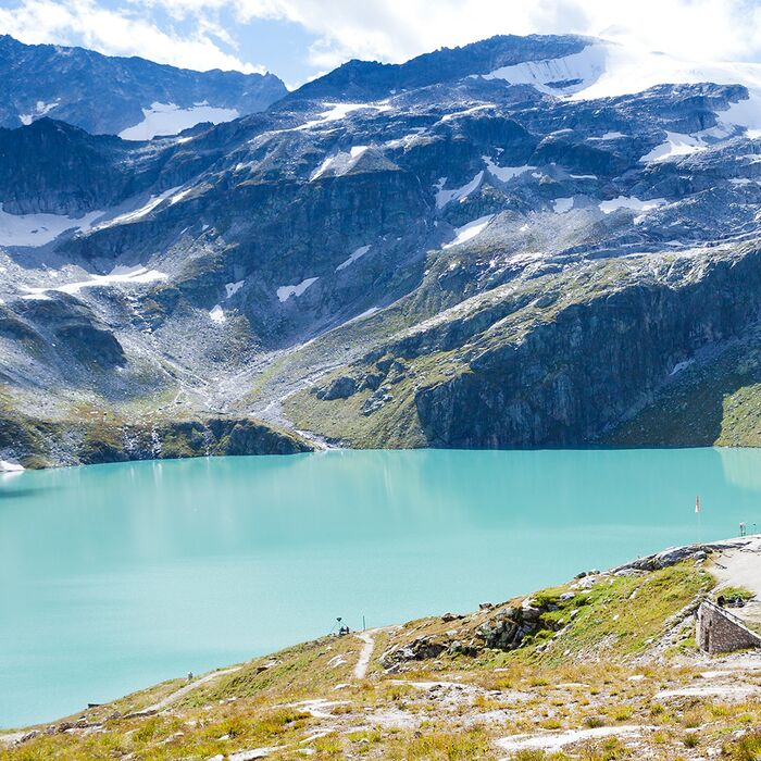Weisssee Glacier World with a view of the mountains