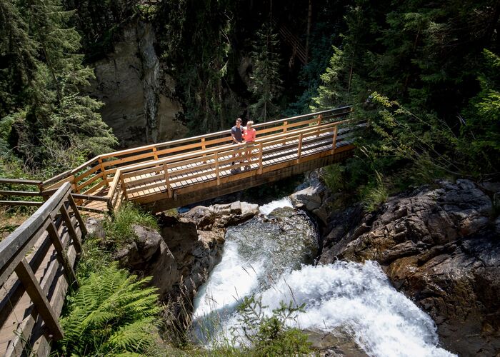 guenster wasserfall  c holzwelt murau tom lamm 1 tcvajgsaqyghc99