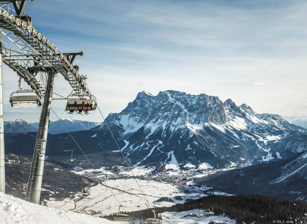 Skiing Tiroler Zugspitz Arena (c) TZA C. Jorda