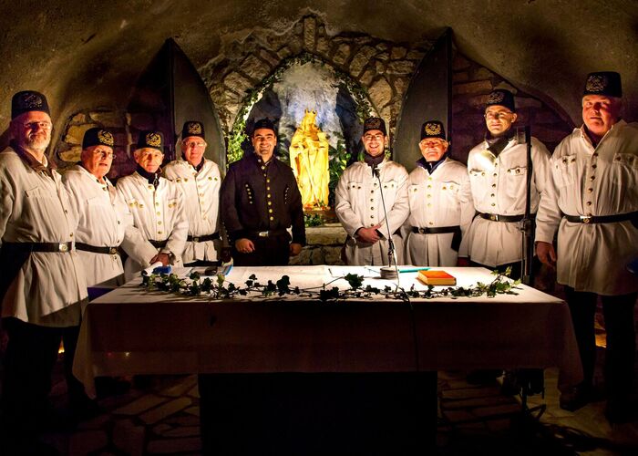 1 chor mettenschicht 2015 foto august zoebl erzberg mettenschicht 2015 058 kjh9v6qwd4k9fz8