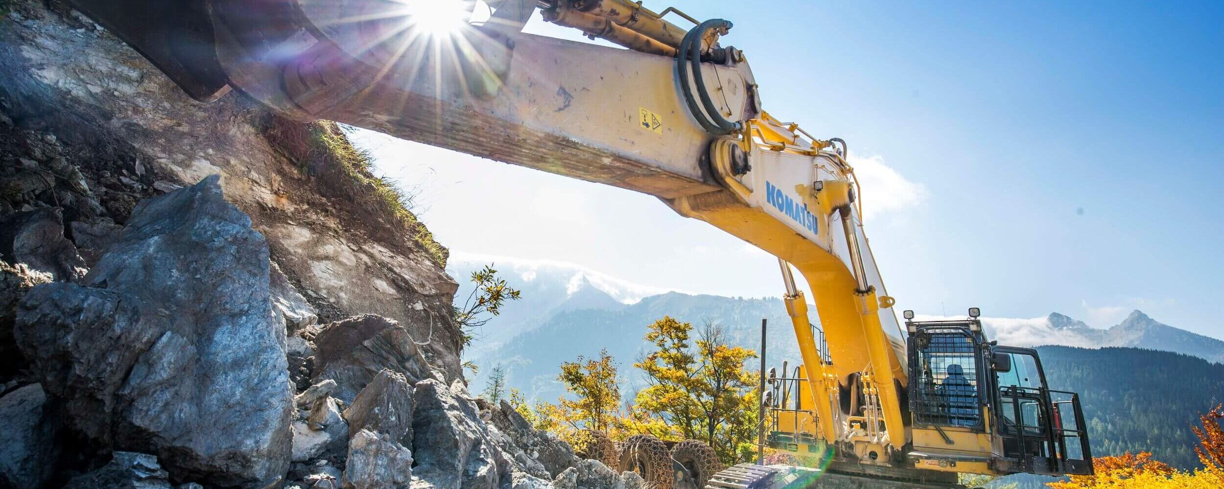 Erzberg in de herfst bij zonneschijn