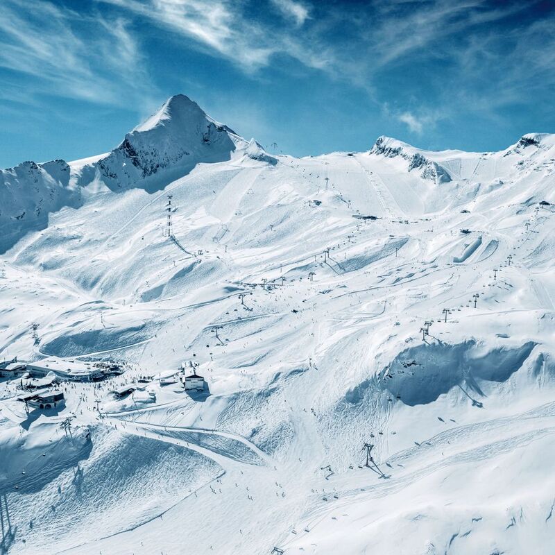 Kitzsteinhorn%20Gletscherskigebiet%20Panorama%20%28c%29%20Gletscherbahnen%20Kaprun%20AG ytcb34aqv30z740