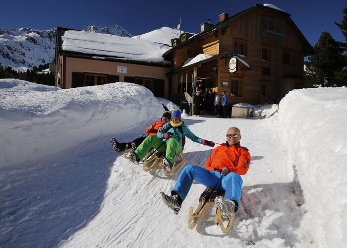 rodeln 2p23hybjw4f7t2d