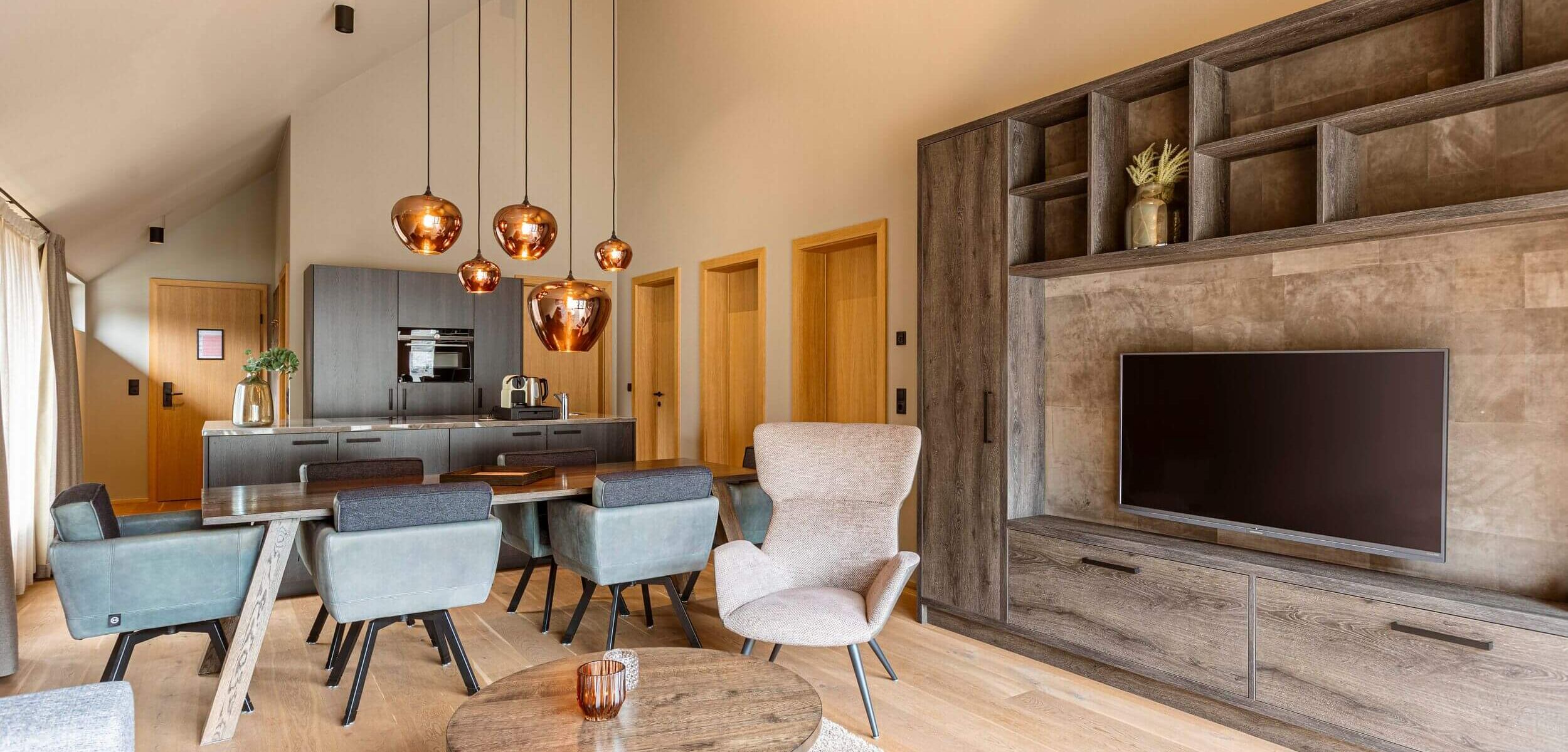 Montafon Suites Schruns   Wohnbereich