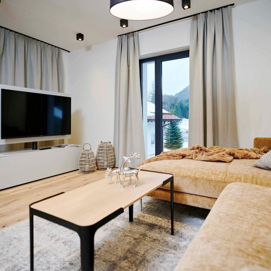 B christian horn alps resorts 2503 22