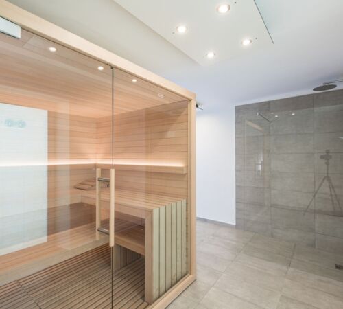 Clubhaus edelweiss wellnessbereich sauna erlebnisdusche