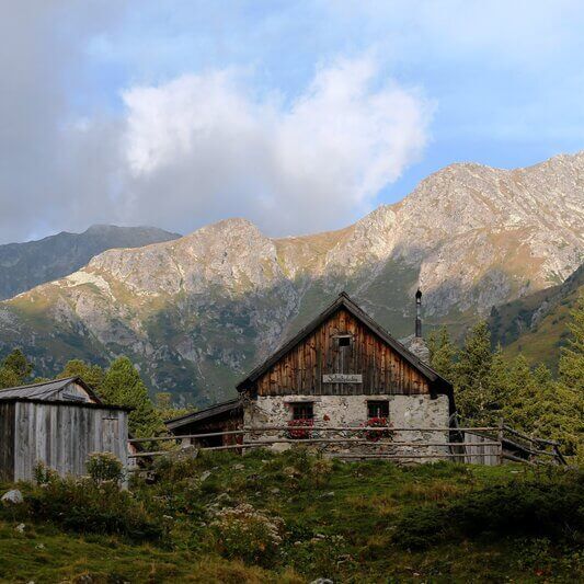 Scheiblalm met uitzicht op de bergen