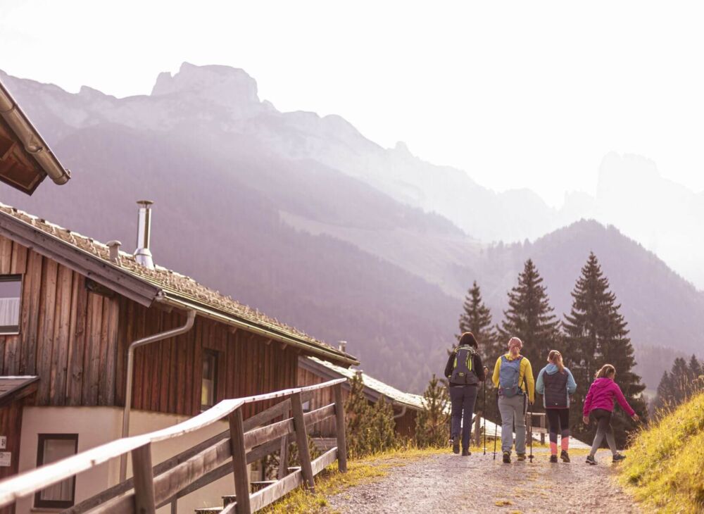 Wanderurlaub   Alpendorf Dachstein West by ALPS RESORTS