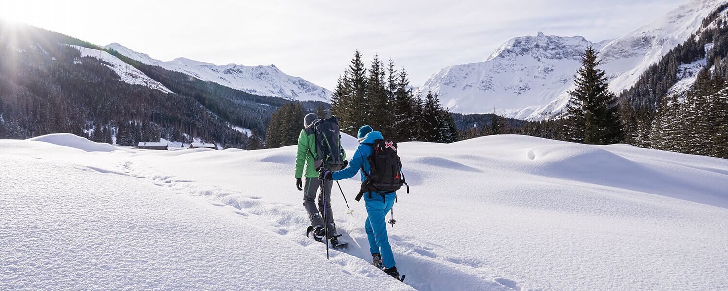 Snowshoe hike in the Rauris Valley with a view of the Sonnblick.