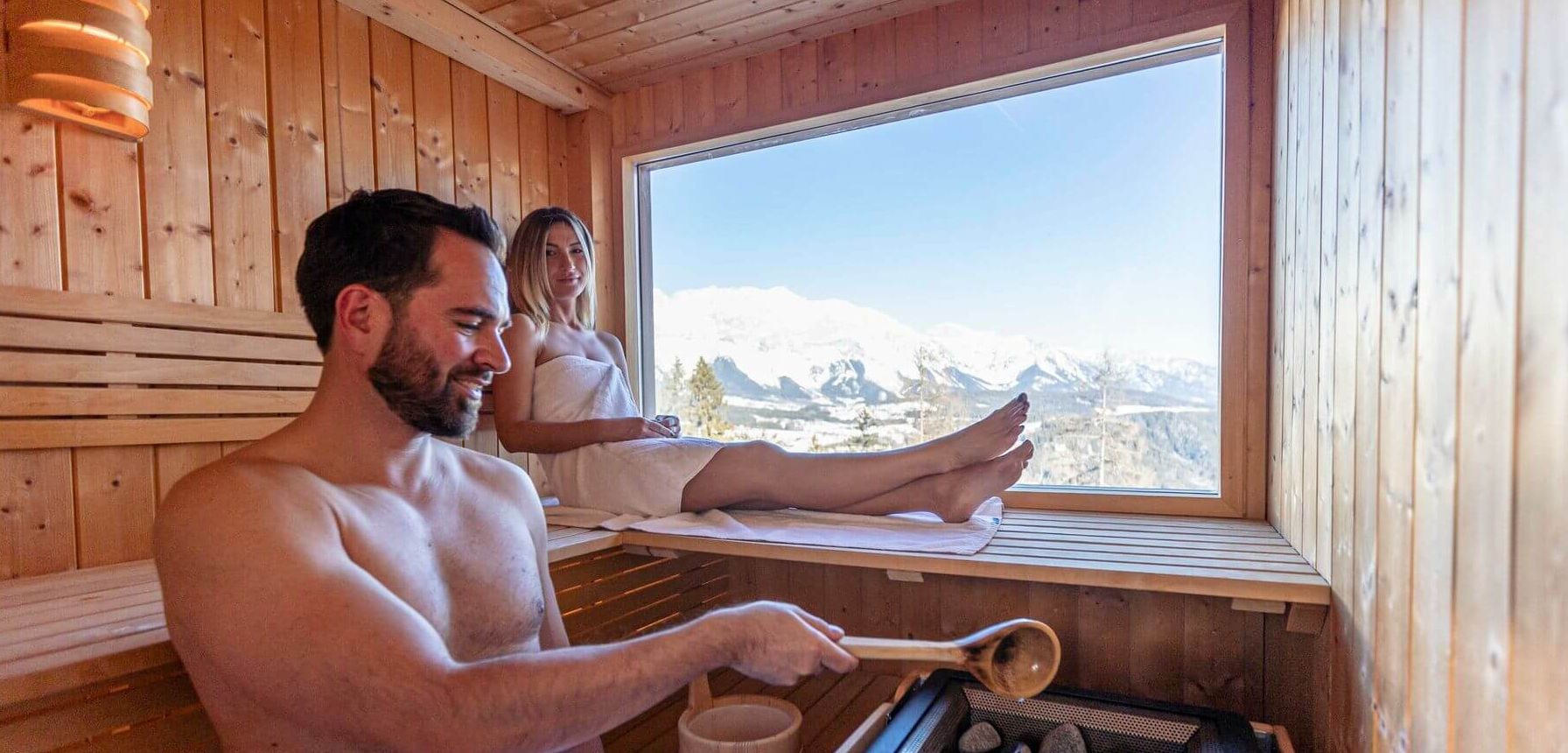 Private Sauna mit Blick auf den Dachstein