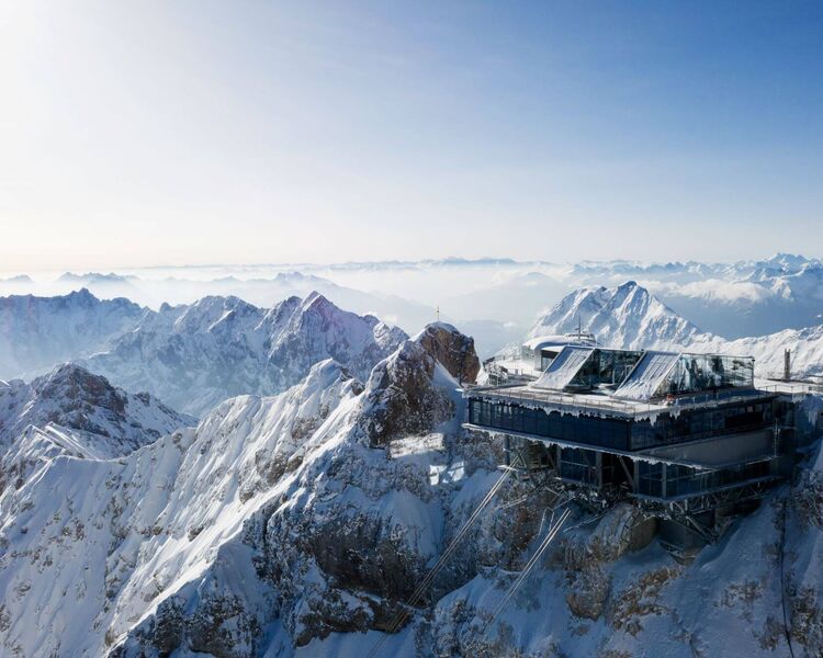 Summit Station Zugspitze (c) Bayerische Zugspitzbahn Bergbahn AG, Matthias Fend