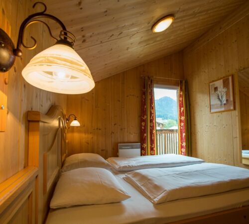 Bedroom Chalet Alpenrose   Alpendorf Dachstein West