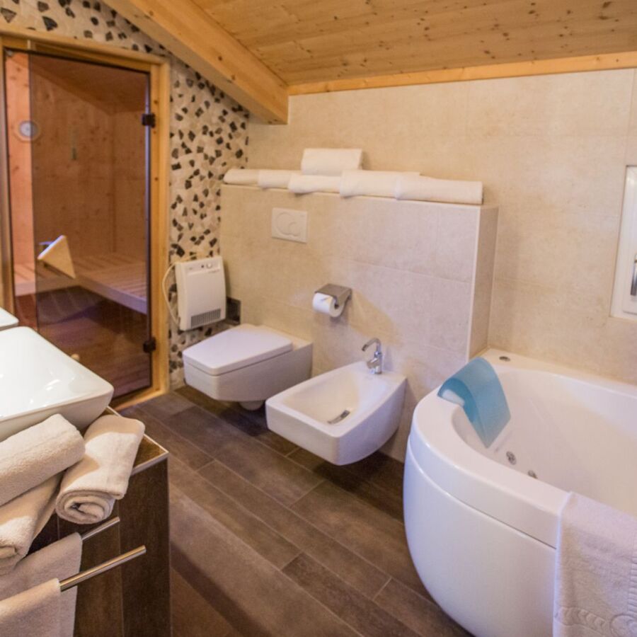 E badezimmer sauna chalet