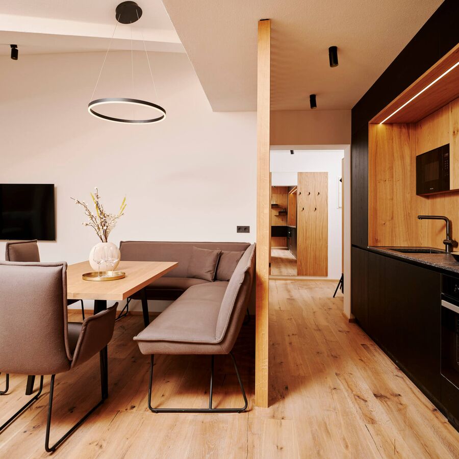 C christian horn alps resorts 2503 54