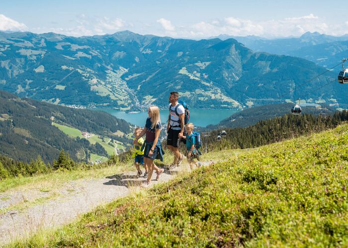 hoehenpromenade mit familie 2020 rohal schmittenhoehe web eq62npchyqp8ydk