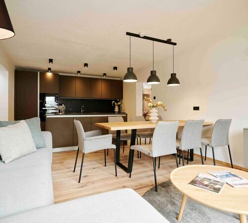 C christian horn alps resorts 2503 45