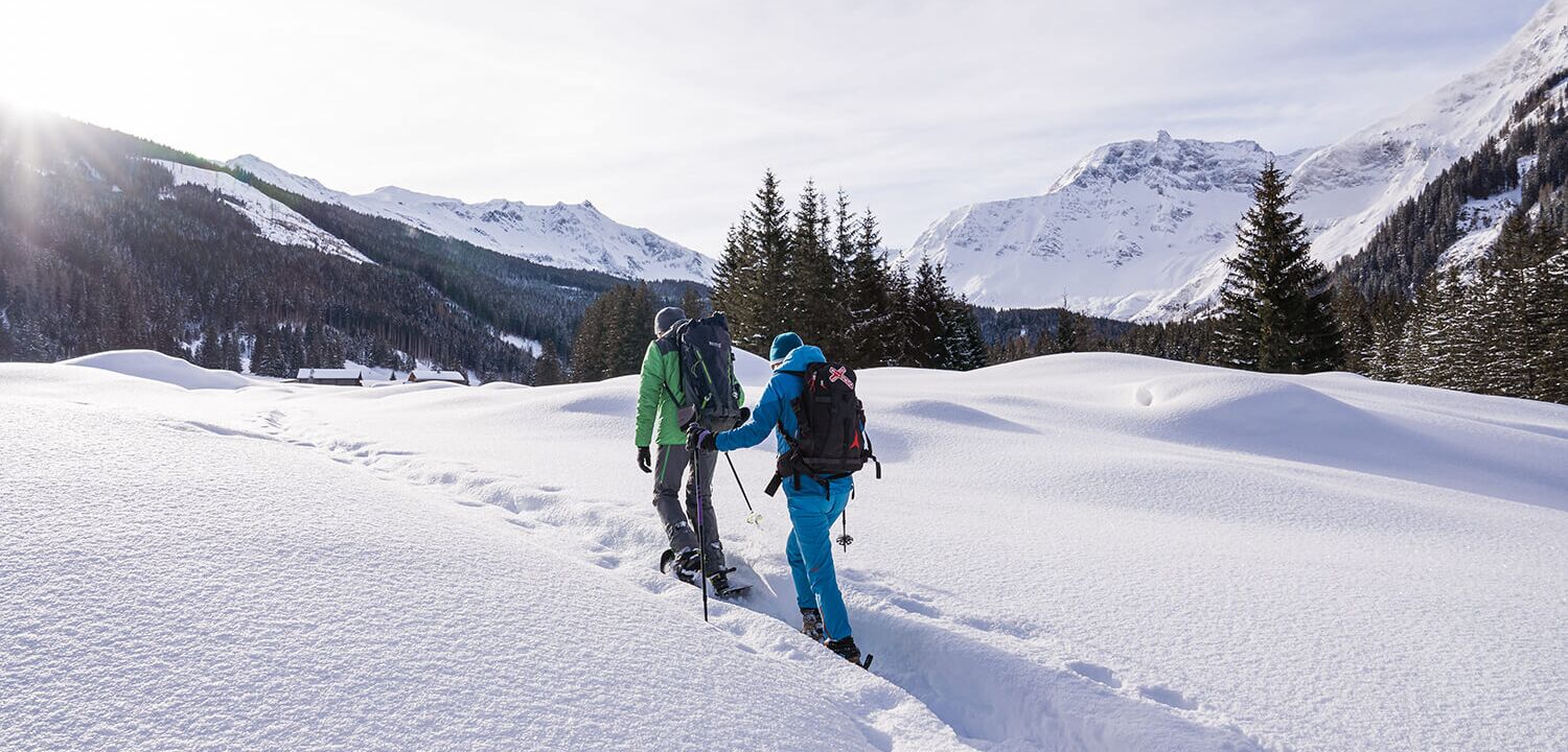 Schneeschuhwandern im Raurisertal, Blick auf den Sonnblick (c) Ferienregion Nationalpark Hohe Tauern