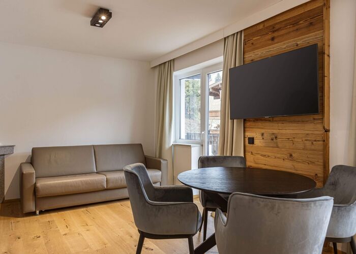 suite 4 pax couch 21p03sja69k6nv1