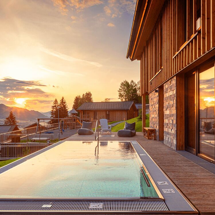 Ferienhaus im verschneiten Schladming direkt an der Skipiste