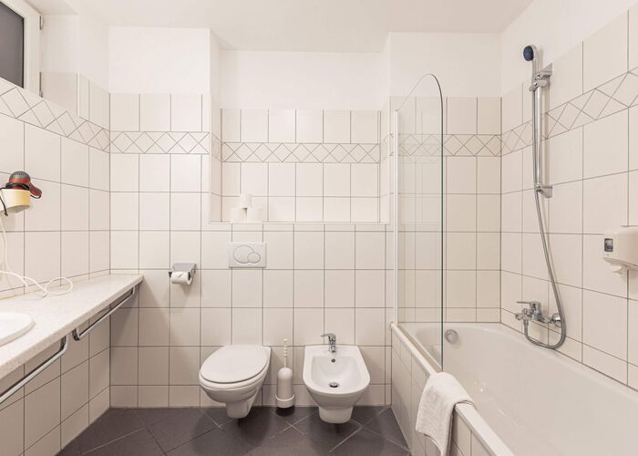 badezimmer yqbth5yf7v258hh