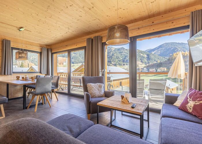 bergeralmchalets 8pax wohnbereich terrasse d2mhnrz3nz2tswx