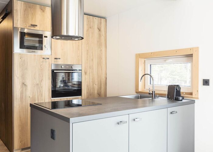 c gvk c village fta 0422 06 3x4882pvx3b9n7n