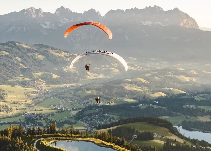 csm paragleiten sommer kitzbuehel hahnenkamm c kitzbuehel tourismus baf19075be frgsxmh4j10nm7t