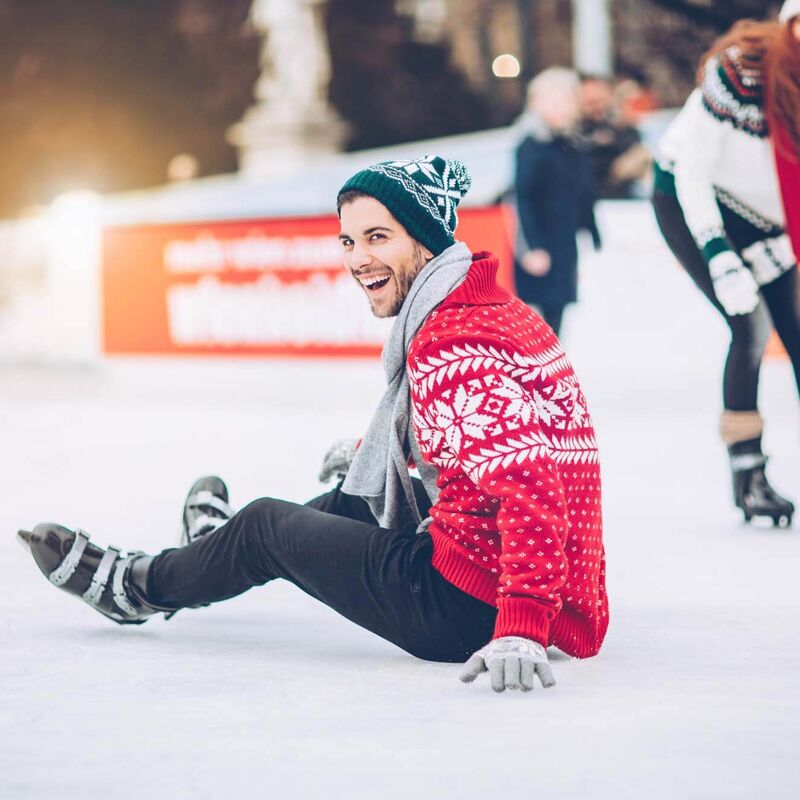 Eislaufen im Winter ©iStock