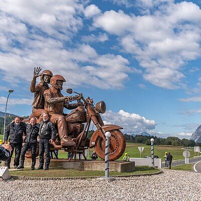 csm european bike week statue c thomas van emmerik 2f56a0c15c 0j43qdv0dqkg9a2