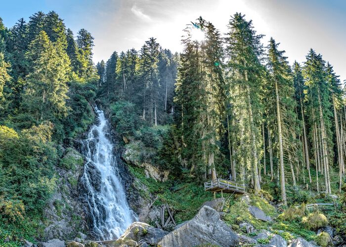 landschaft sintersbacher wasserfall herbst c kitzbuehel tourismus min t5kdgmkkq84z8pj