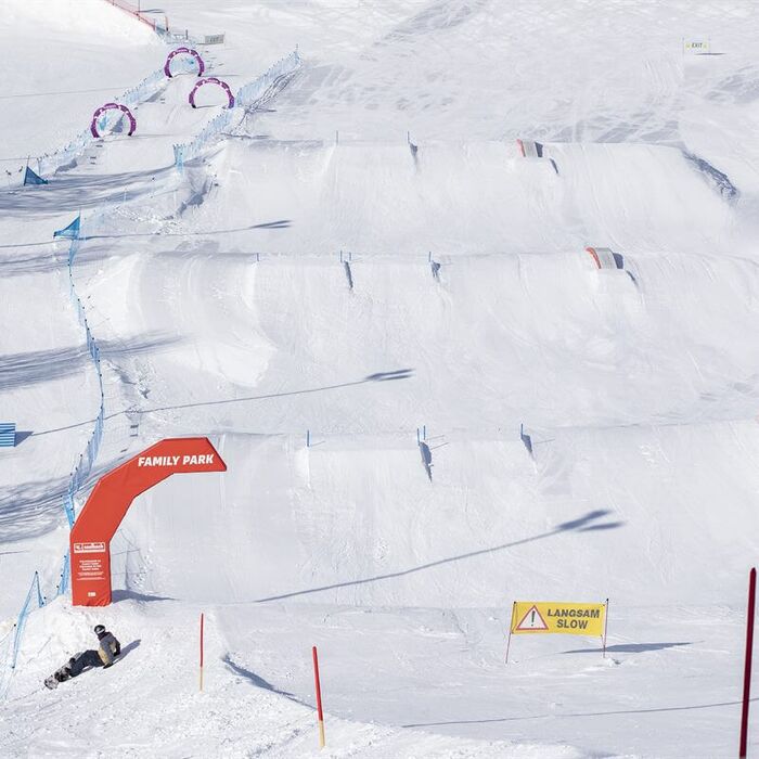 Free Ride Park in Saalbach Hinterglemm with two people