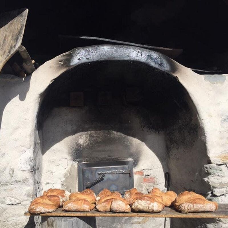 brot im holzstaffel c zell am see kaprun tourismus gugglberger m561mkxvmzs4fzy