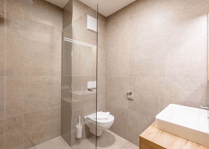 badezimmer 1r9fngmd99tp1e9