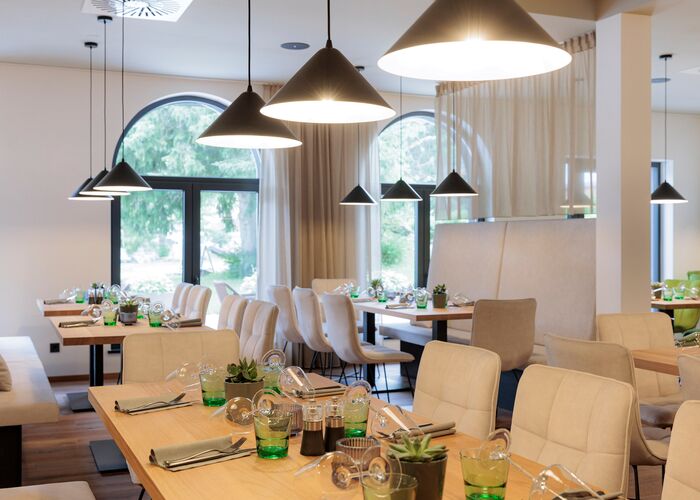 bbh restaurant fta 2507 02 1 yqmj73xd3b07hxb