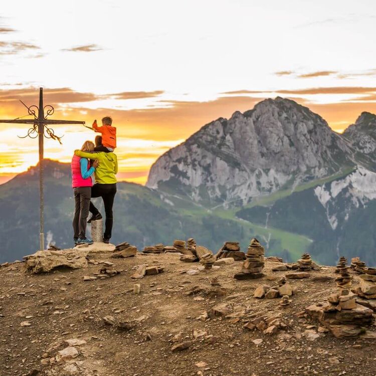 Sonnenaufgang am Nassfeld (c) NLW Peter Maier Austrian Mediahouse