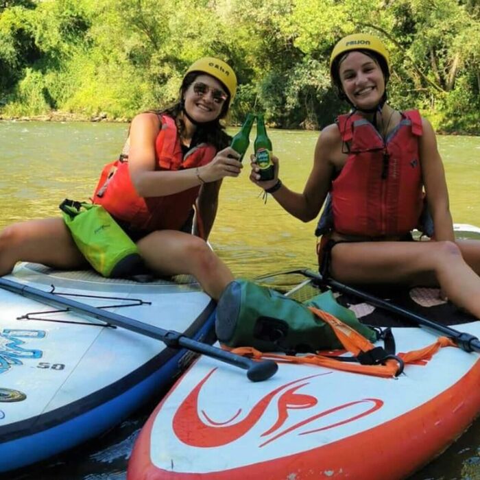 Rustige toegang tot de Mur met natuurlijke zwemplek en oevergebied