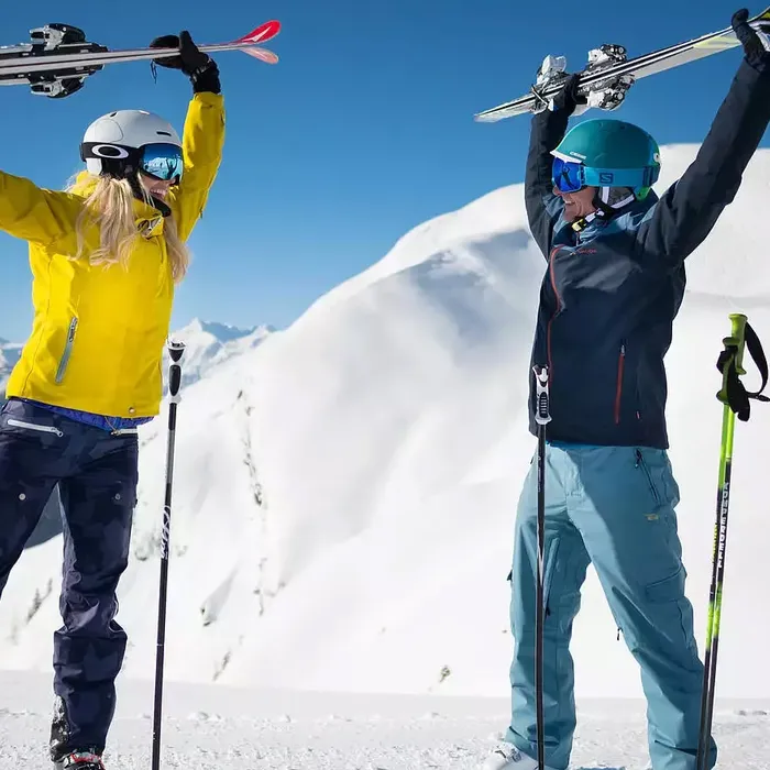 skifahren paar hochhaltend c michael gruber 5hp41ag5yae0m9r