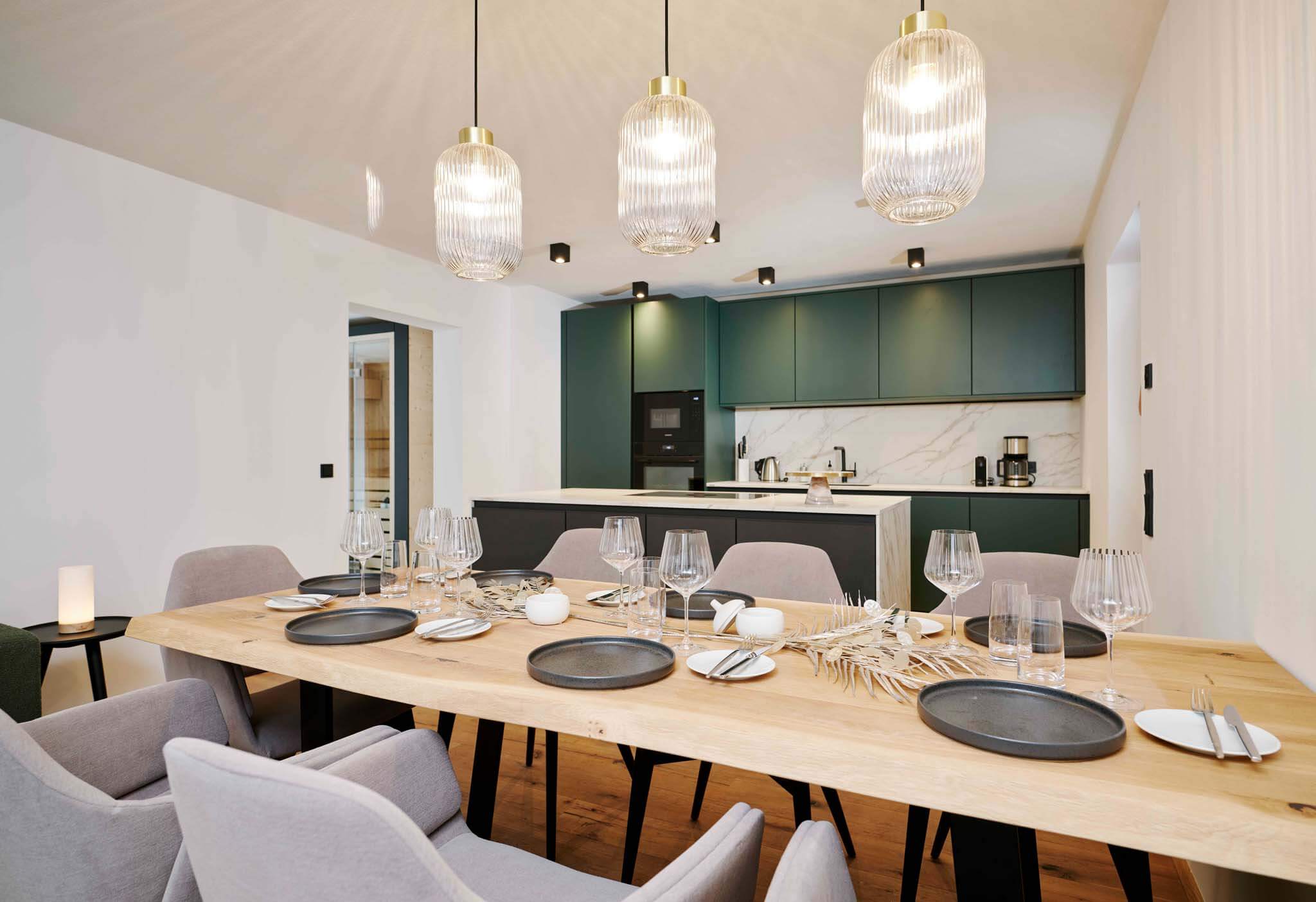 Kitchen and Dining Area - Bergresort Berwanger Hof