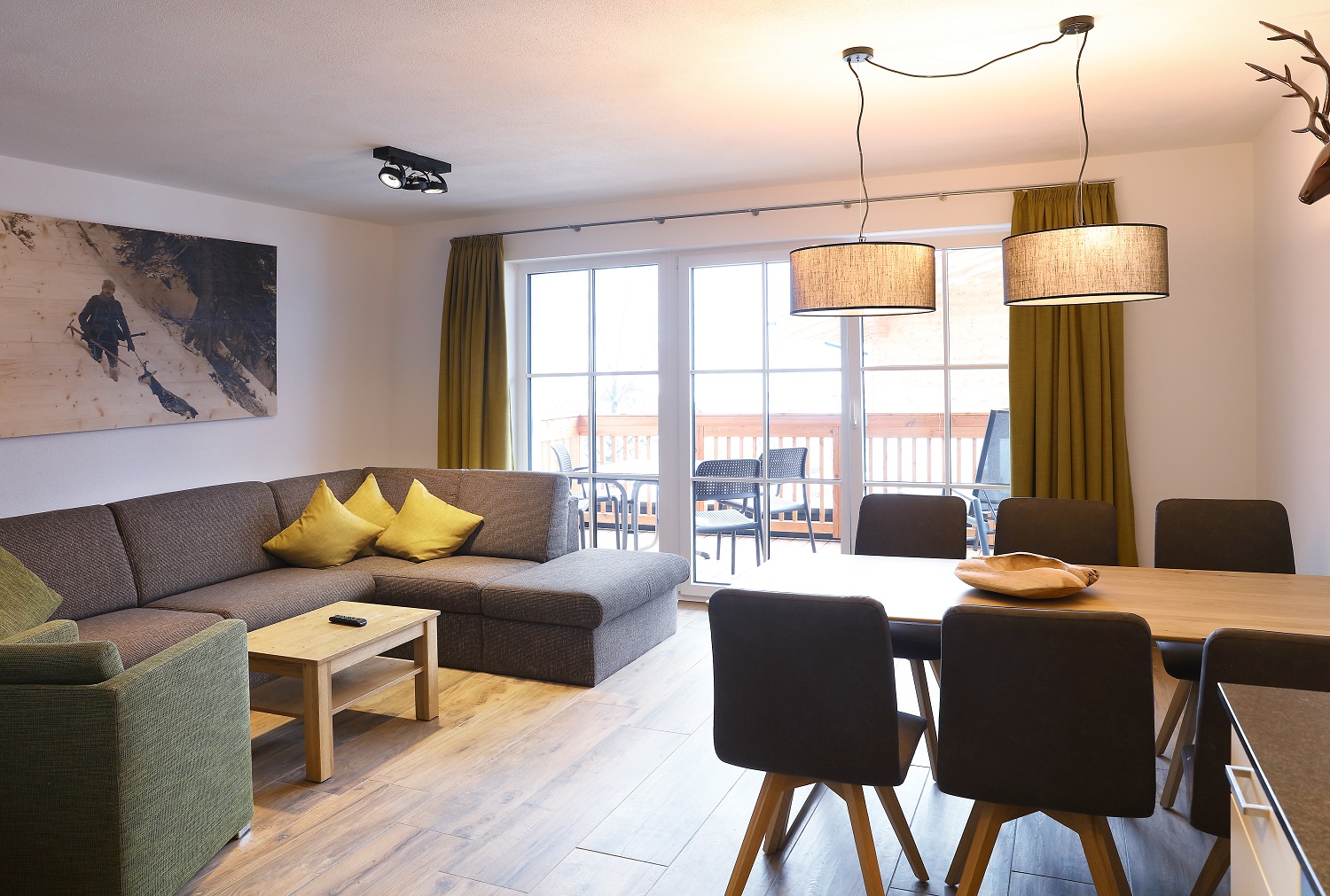 Tauernsuites Mitterwirt Piesendorf by ALPS RESORTS